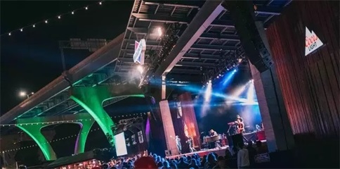 哈曼馬田MAC Axiom Hybrid閃耀全球最大音樂節，為Summerfest公司禮儀服務注入專業音效力量